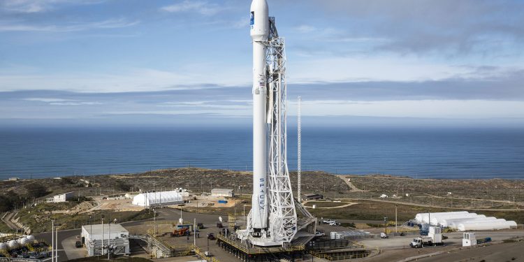 Starlink: Falcon 9 è pronto a partire