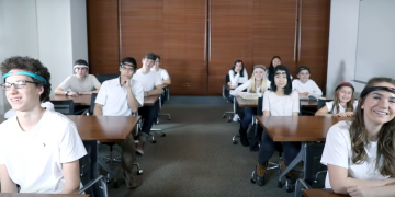 Dalla BrainCo. alla Cina, ecco il copricapo per monitorare le menti degli studenti