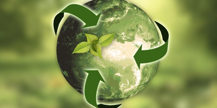 EarthBi, arriva dall’Italia la nuova plastica biodegradabile e tracciabile tramite blockchain