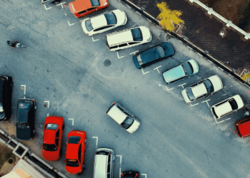 spotter app parcheggio trovare guadagnare