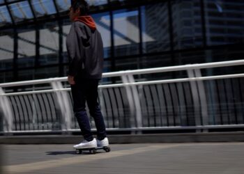 Walkcar, lo skate elettrico grande come un tablet