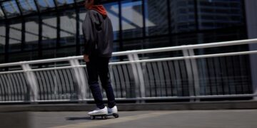 Walkcar, lo skate elettrico grande come un tablet