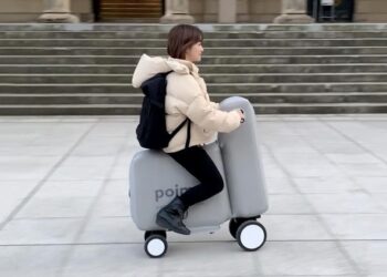 giappone poimo scooter gonfiabile