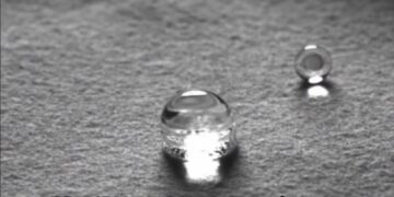 Nuovo tessuto per raffreddare ed asciugare il sudore