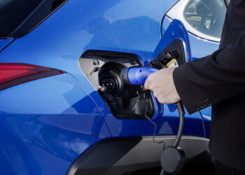 auto elettriche batteria litio solido