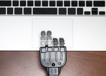 articolo scritto intelligenza artificiale