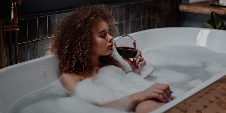 Nasce il librobottiglia, un’ esperienza eno-letteraria