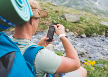 DTS charger: il caricabatterie che funziona “a candele”