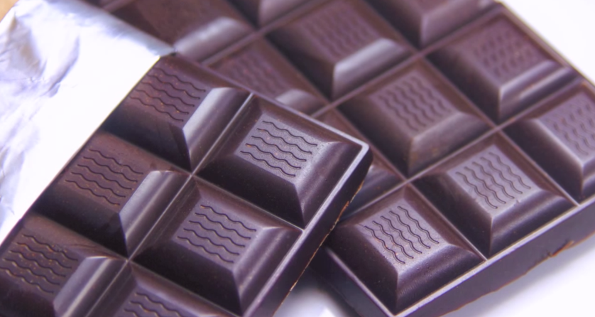 esperimento cioccolata velocità della luce