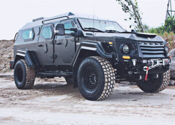 suv corazzato zombie
