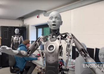 “Ameca” il Robot Umanoide spaventosamente reale! Fortunatamente non cammina ancora.